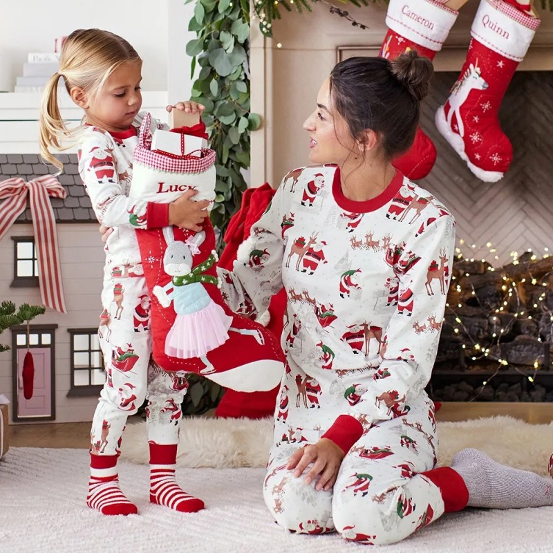 Winter Clothing Looks - Piyama Keluarga Natal Motif Santa Claus